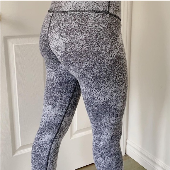 Lululemon Leggings (6) - Picture 4 of 5